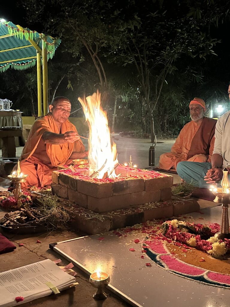 Hindistan'da Hatha Yoga Sadhana İnzivası: Arunachala'da 14 Günlük Derin Bir Yoga Deneyimi img 7267